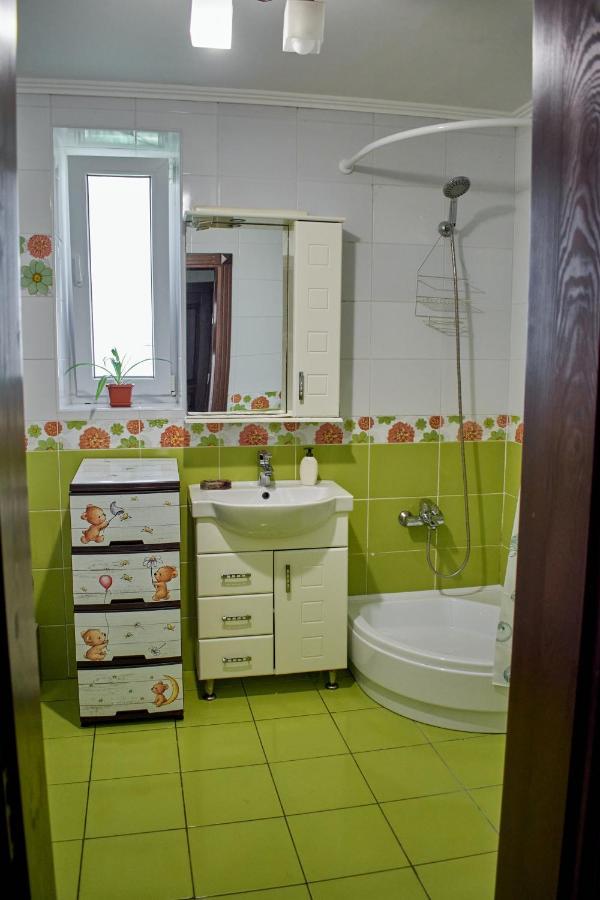 Vacation Home Lubov Kamjanyi Potoki Kültér fotó