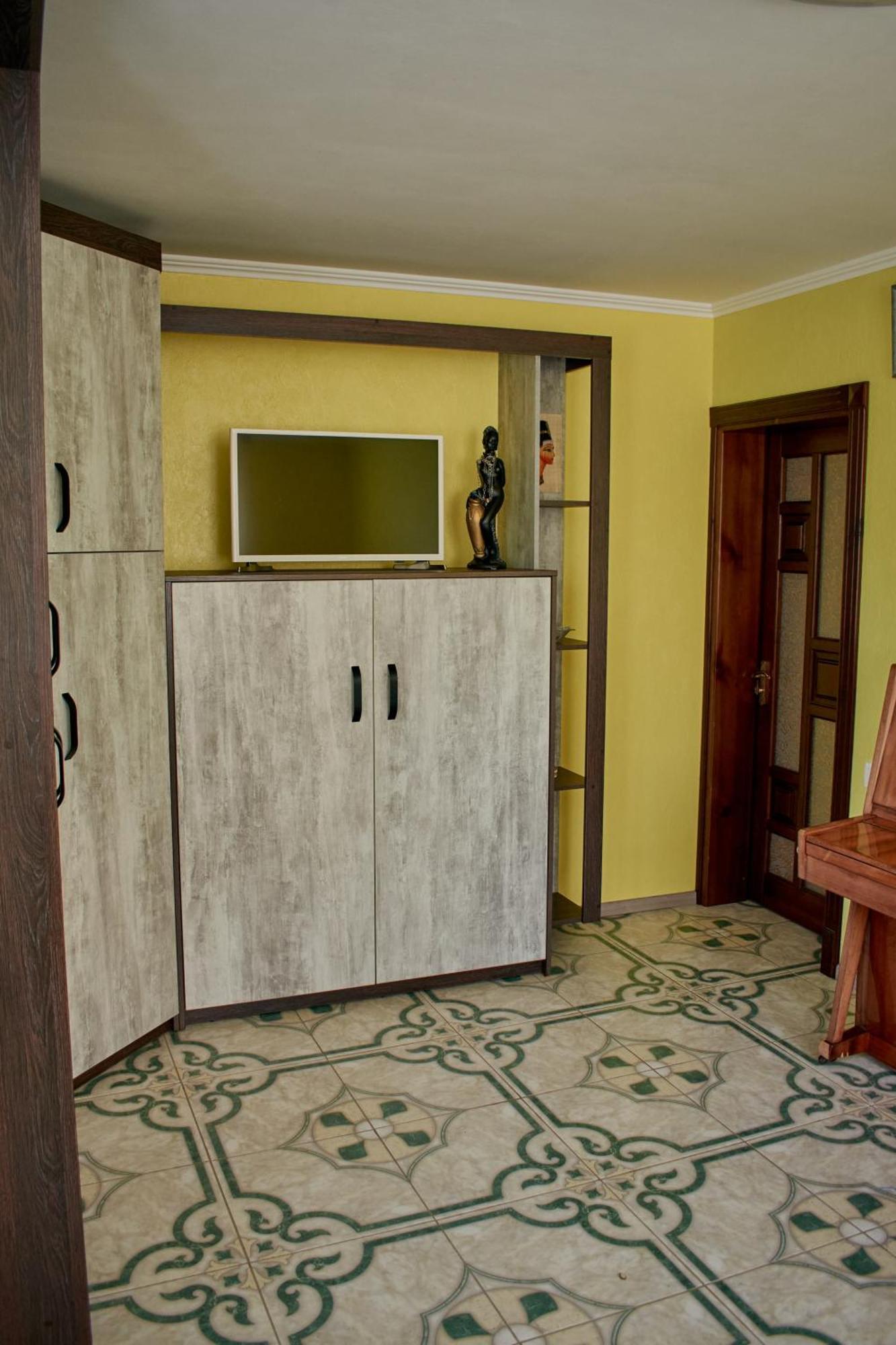 Vacation Home Lubov Kamjanyi Potoki Kültér fotó