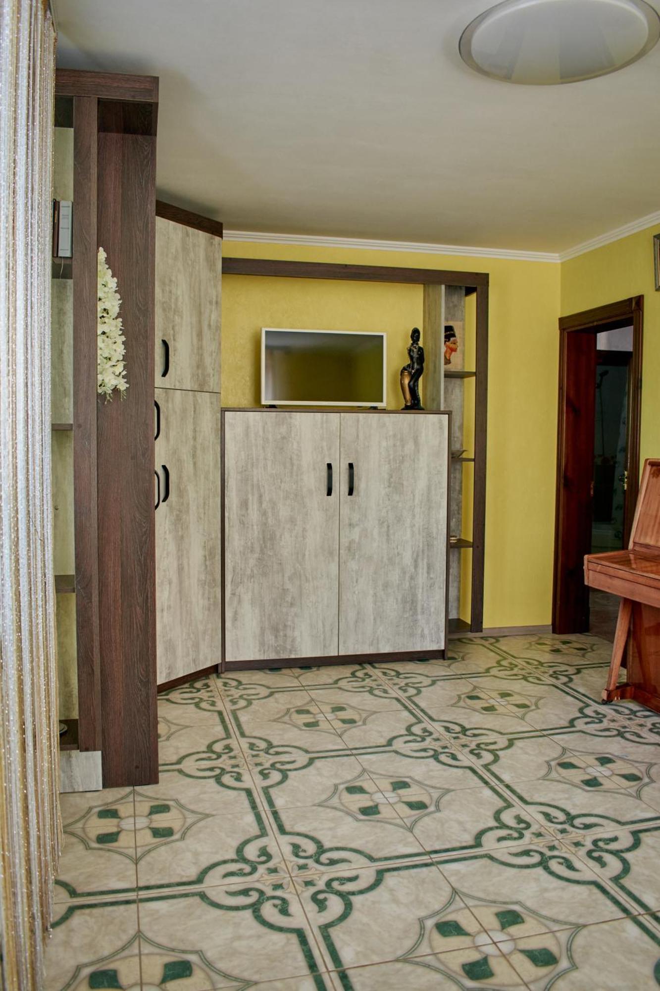 Vacation Home Lubov Kamjanyi Potoki Kültér fotó
